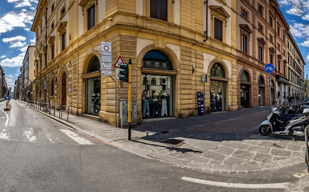 Maison Pitti Florence Bed & Breakfast Italy