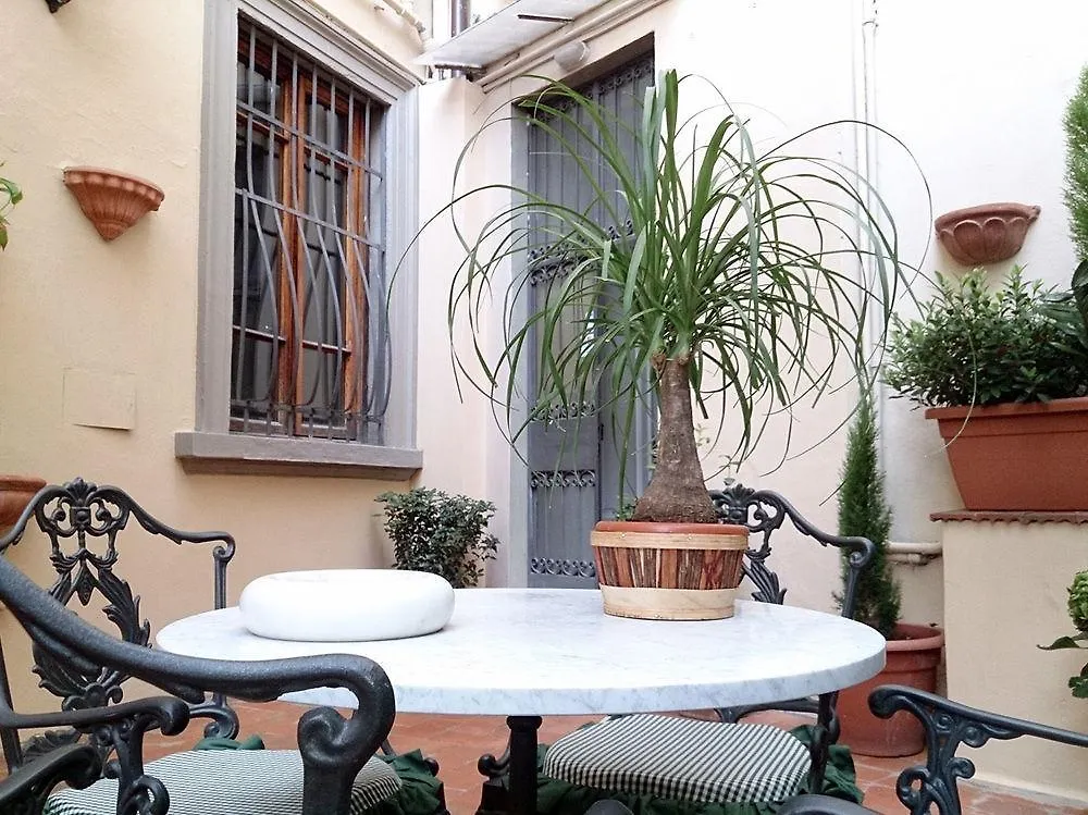 Bed and breakfast Maison Pitti Florencia Italia