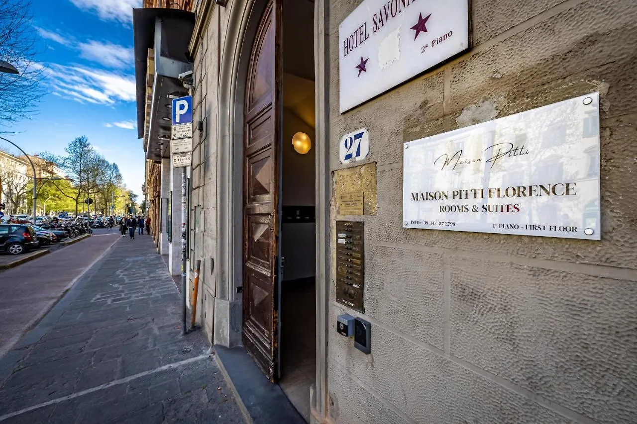 Maison Pitti Florence